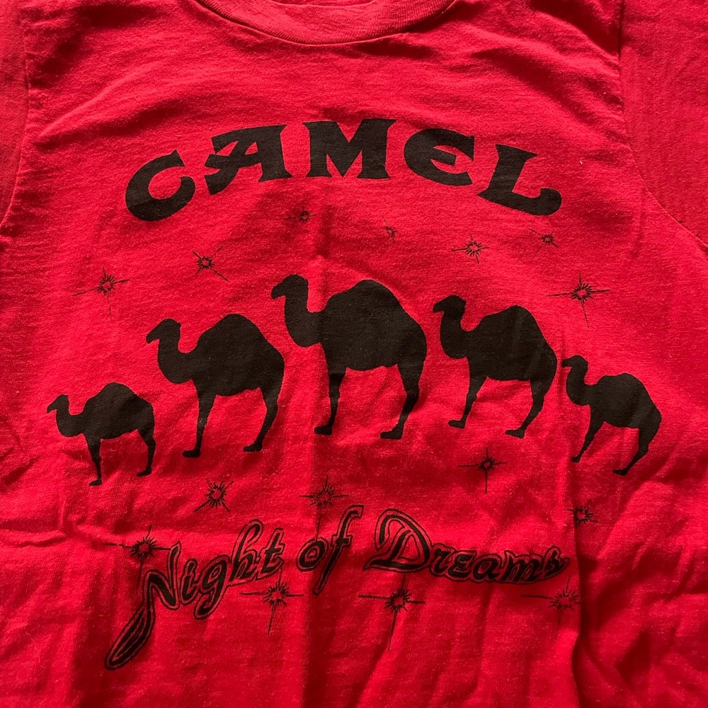 Vintage single stitch unisex Camel T-shirt, night of dreams spell out. Sz S